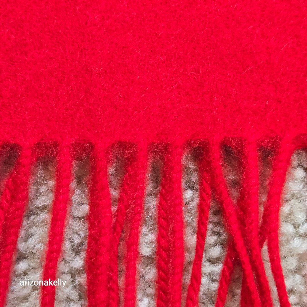 NWOT Cashmere Red Fringe Scarf Uniqlo - Picture 6 of 9